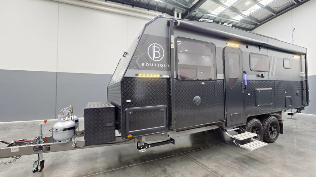 Boutique-Caravan-Family-Escape-XT-22-ft-04232024_095310